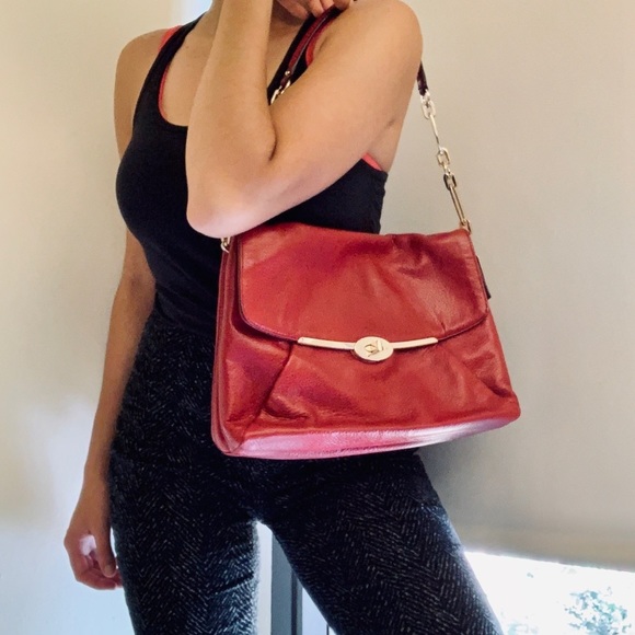 Authentic COACH Leather Bag Red & Gold Purse - Picture 3 of 8